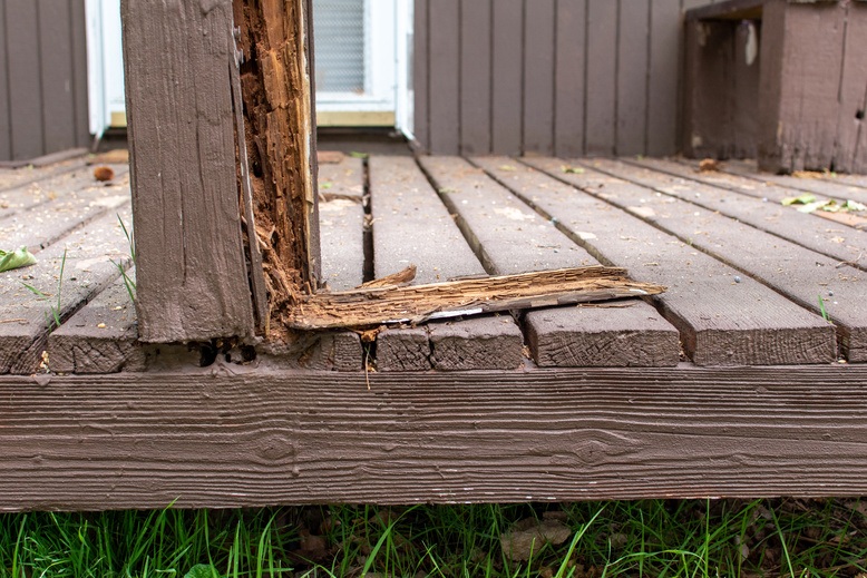residential property needing wood rot repair