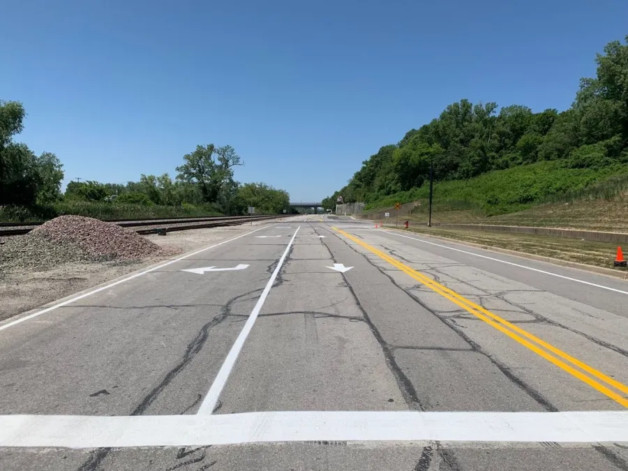 hunt midwest underground drive roadway striping project